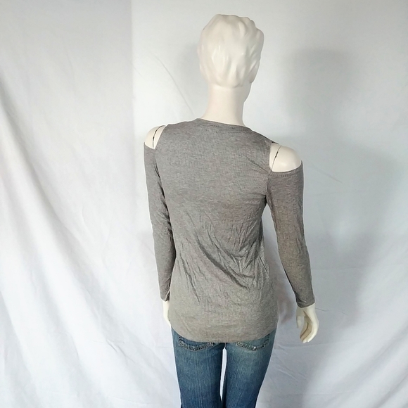 NWOT Monrow Classic Cold Shoulder Long Sleeve Tee - Picture 5 of 8